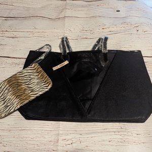 New with tags Victoria secret tote bag and clutch set